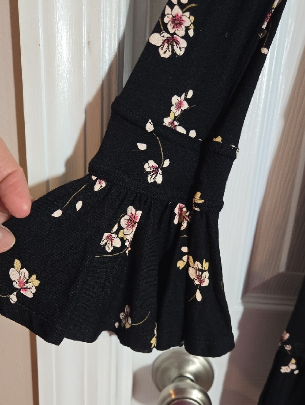 Free People Black White Floral Print Bottom Ruffle Oversized Dress Size Medium - Picture 4 of 8